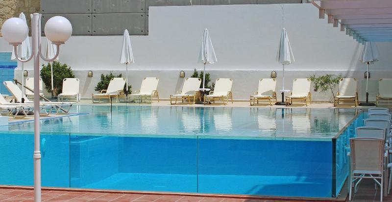 Castello Bianco Aparthotel Platanias Extérieur photo