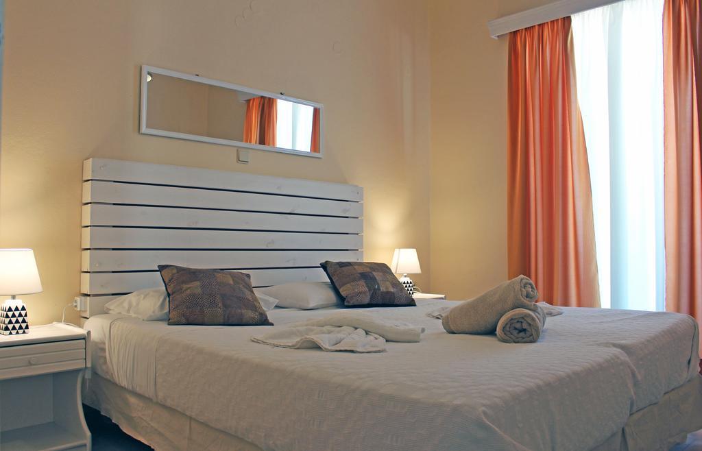 Castello Bianco Aparthotel Platanias Extérieur photo
