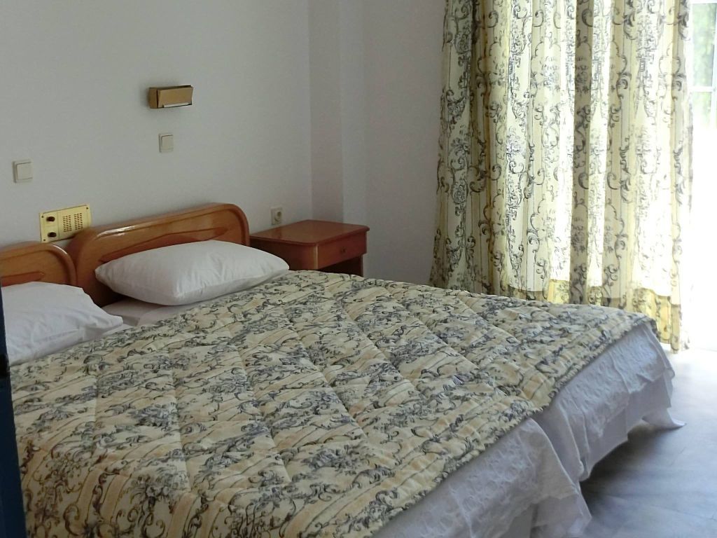 Castello Bianco Aparthotel Platanias Extérieur photo