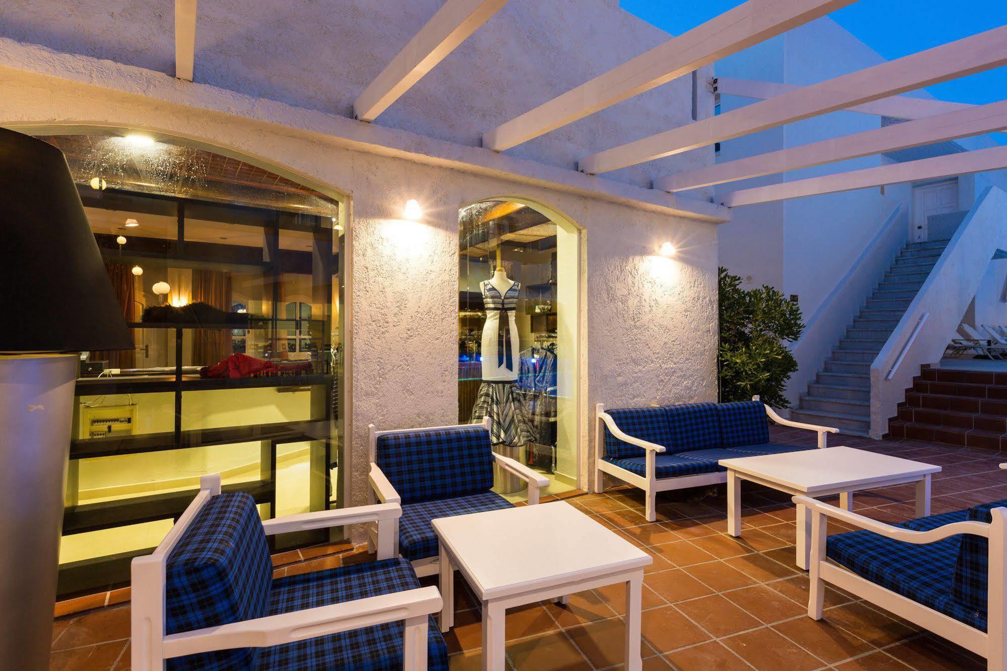 Castello Bianco Aparthotel Platanias Extérieur photo
