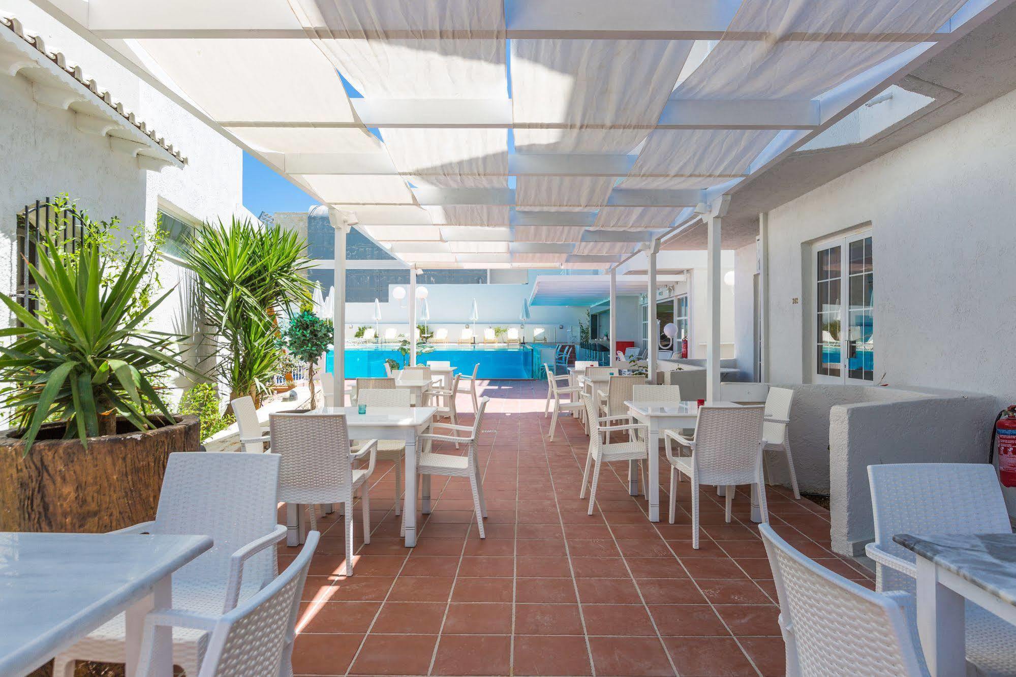 Castello Bianco Aparthotel Platanias Extérieur photo